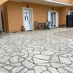 Billy\'S Apartment